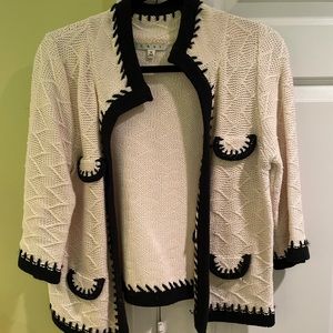 Excellent condition Cabi sweater size medium